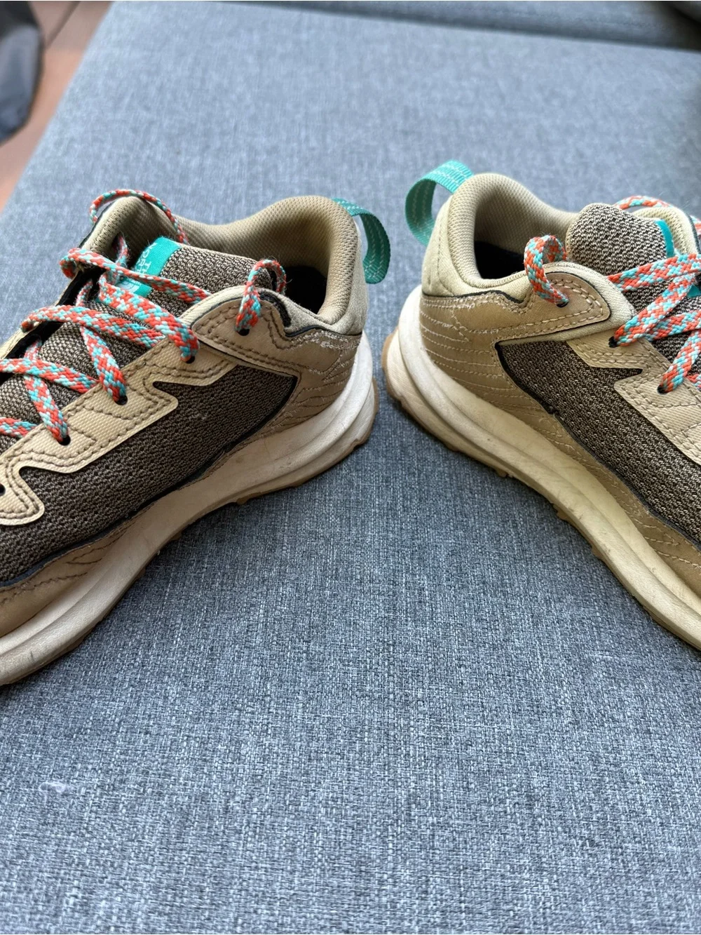 THE NORTH FACE Kid's Fastpack Hiking Sneaker tan